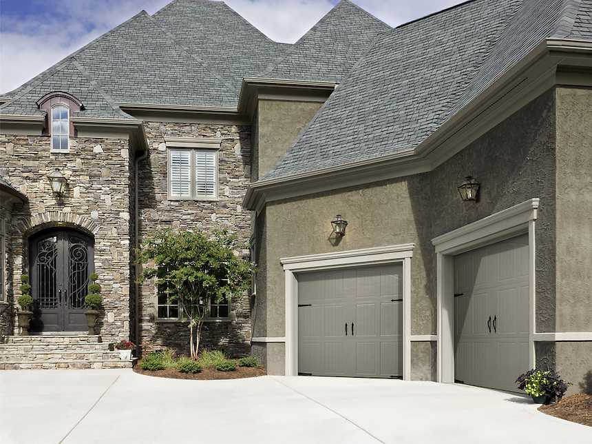 Read more about the article Must Know Facts About Garage Doors